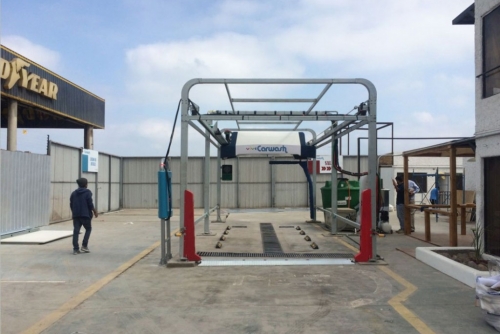 Axe Overhead Touchless Car Wash in Chile South America