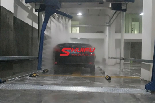 AXE OVERHEAD touchless carwash system installation finished in Asia