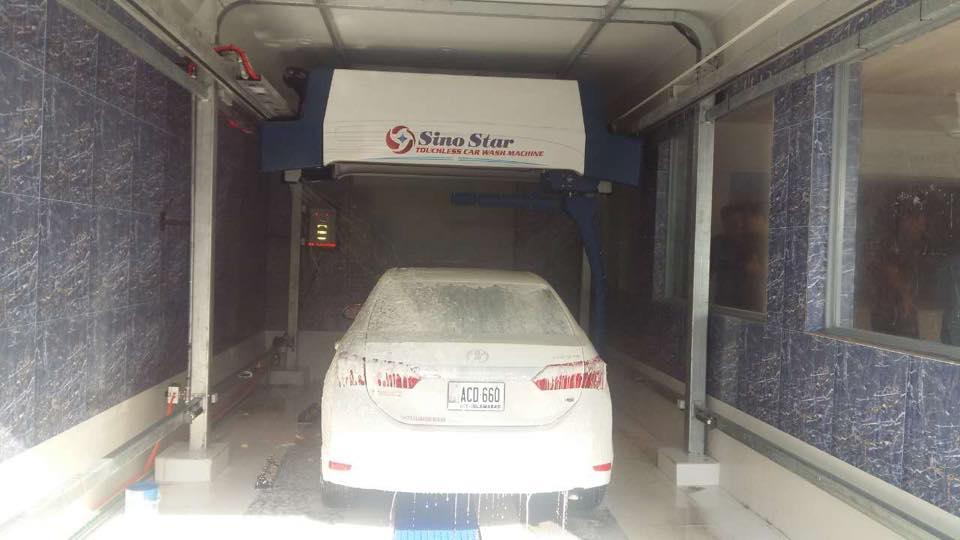 Touchless Car Wash Machine