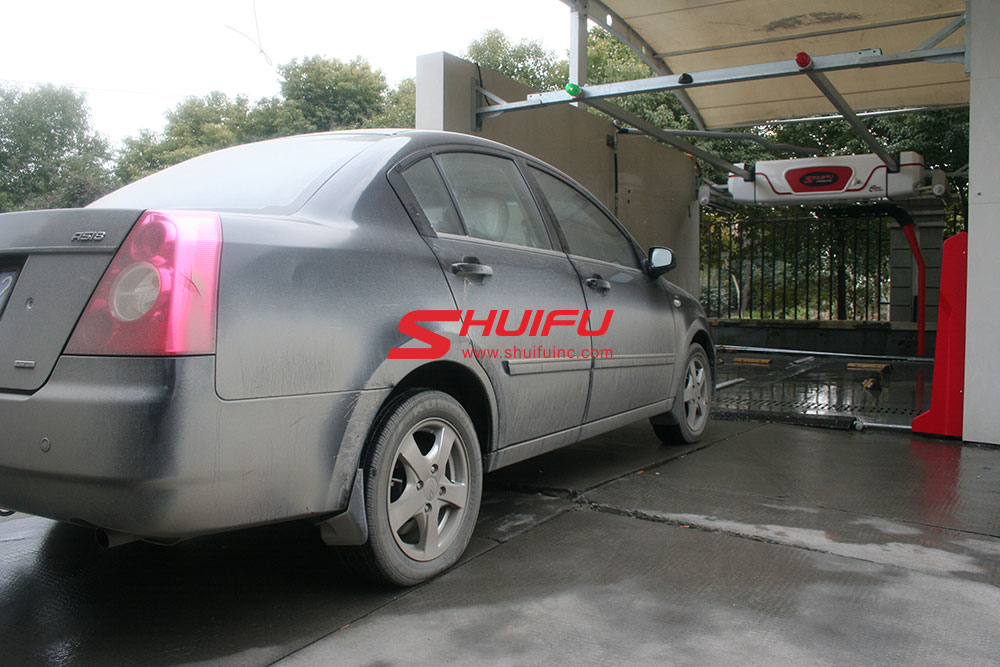 Touchless-car-wash-with-dirty-car-touchless-M7-SHUIFU-CHINA