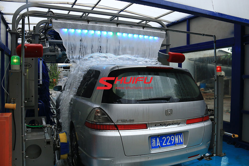 Touchless Car Wash Machine