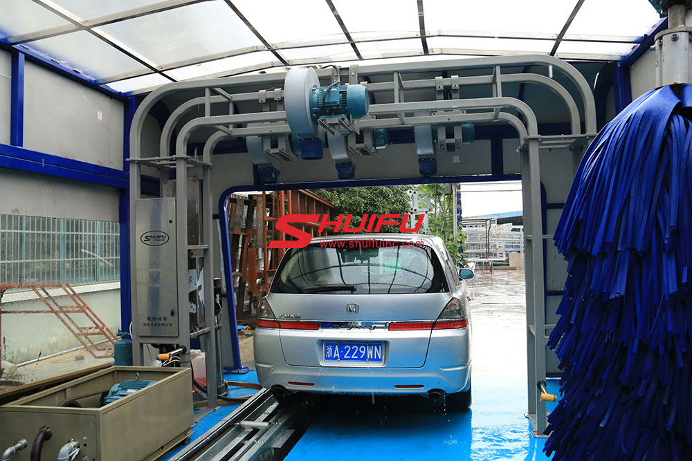 Touchless Car Wash Machine