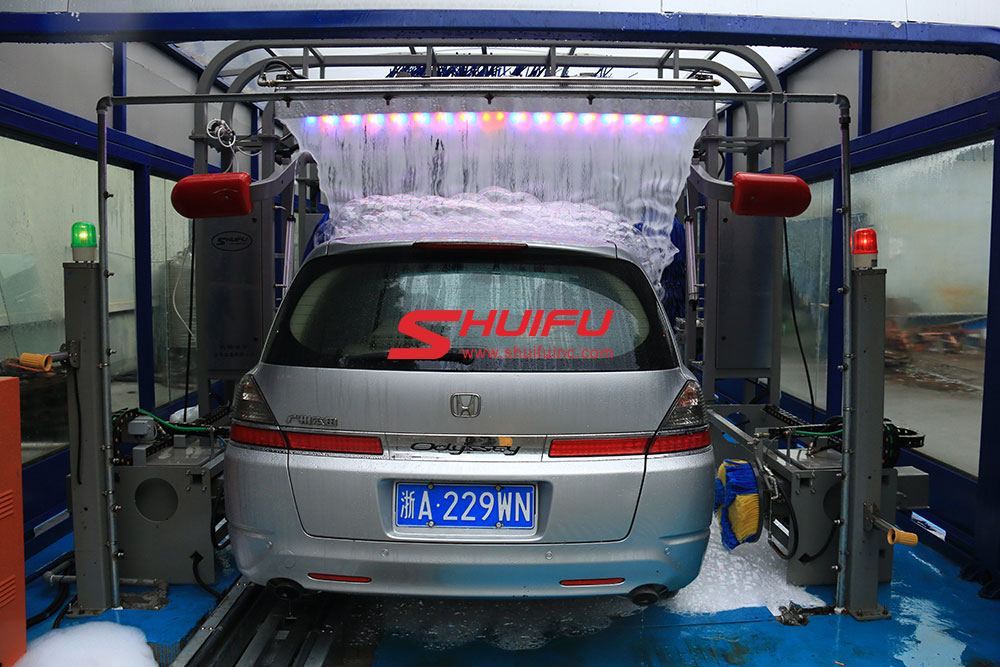 Touchless Car Wash Machine