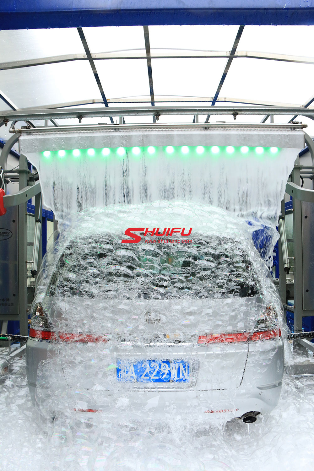 Touchless Car Wash Machine