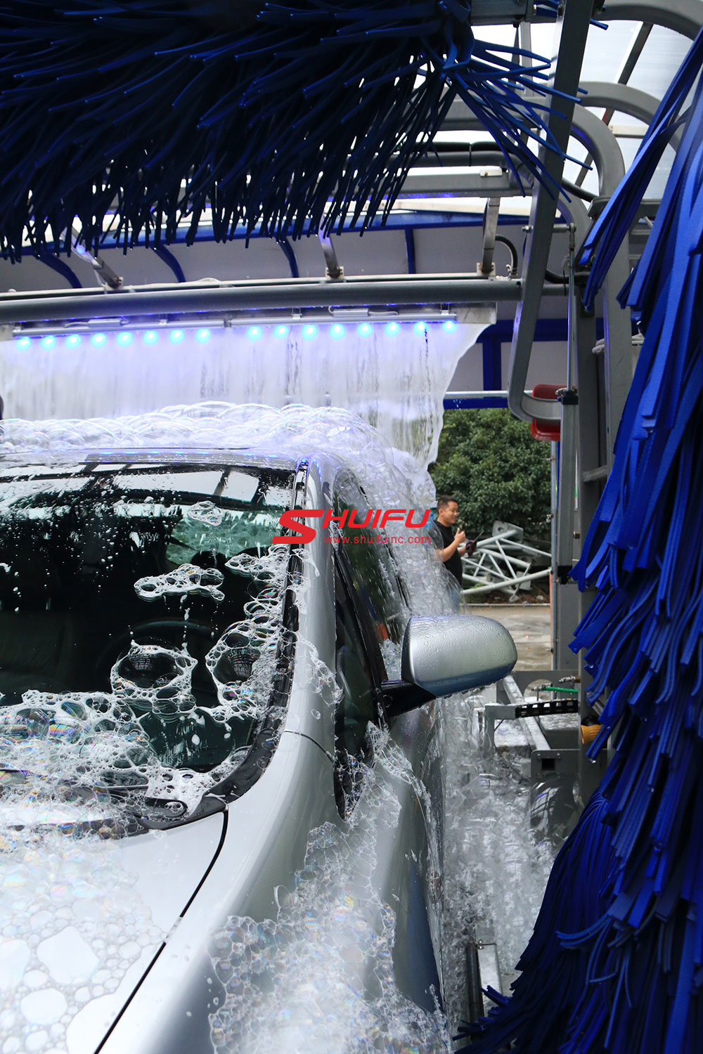 Touchless Car Wash Machine