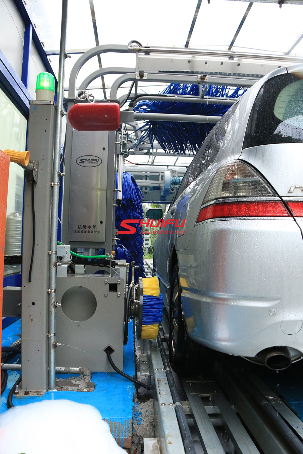 Touchless Car Wash Machine