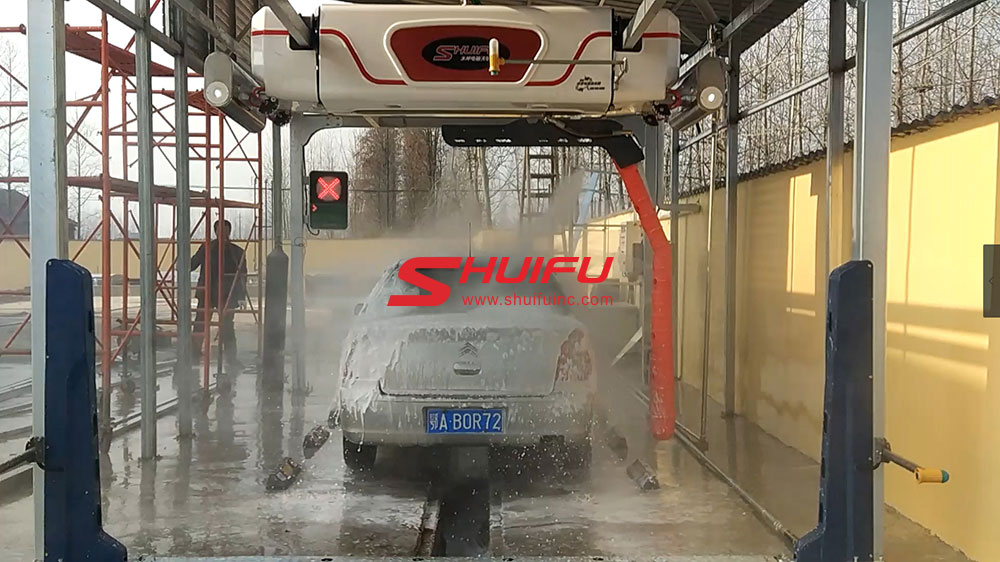 Touchless Car Wash Machine