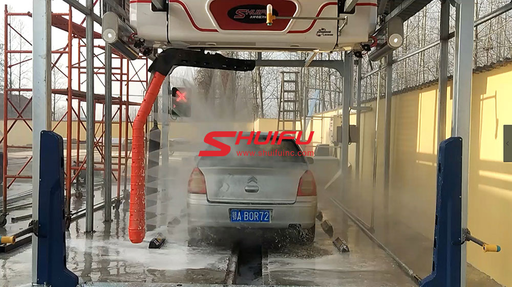 Touchless Car Wash Machine