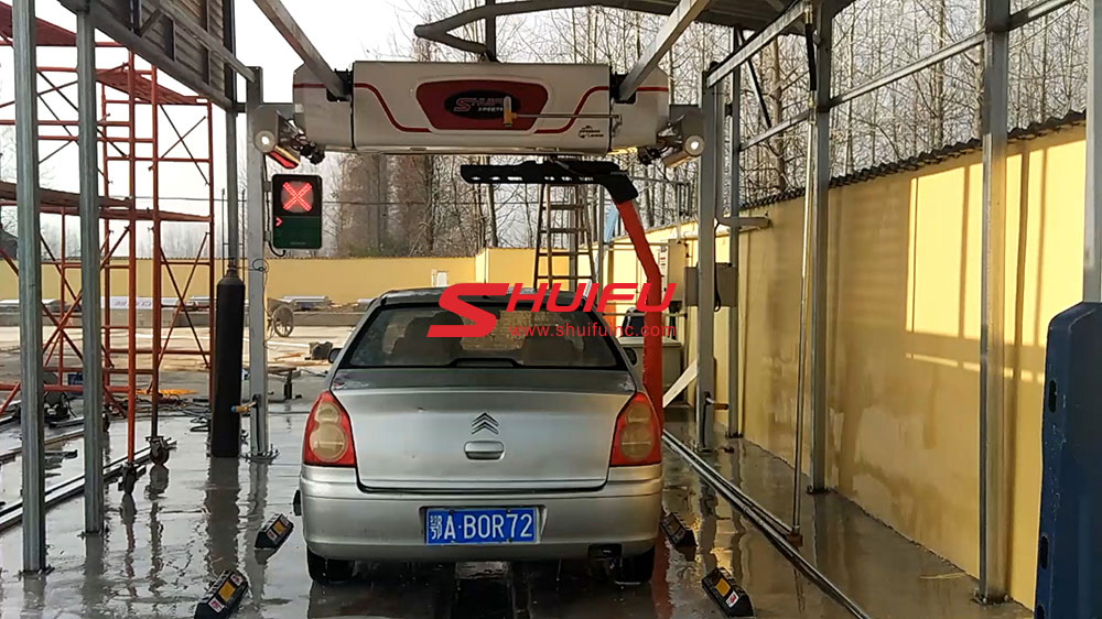 Touchless Car Wash Machine