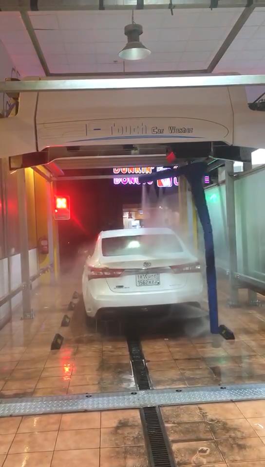 Touchless Car Wash Machine