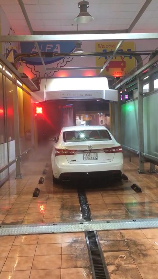 Touchless Car Wash Machine