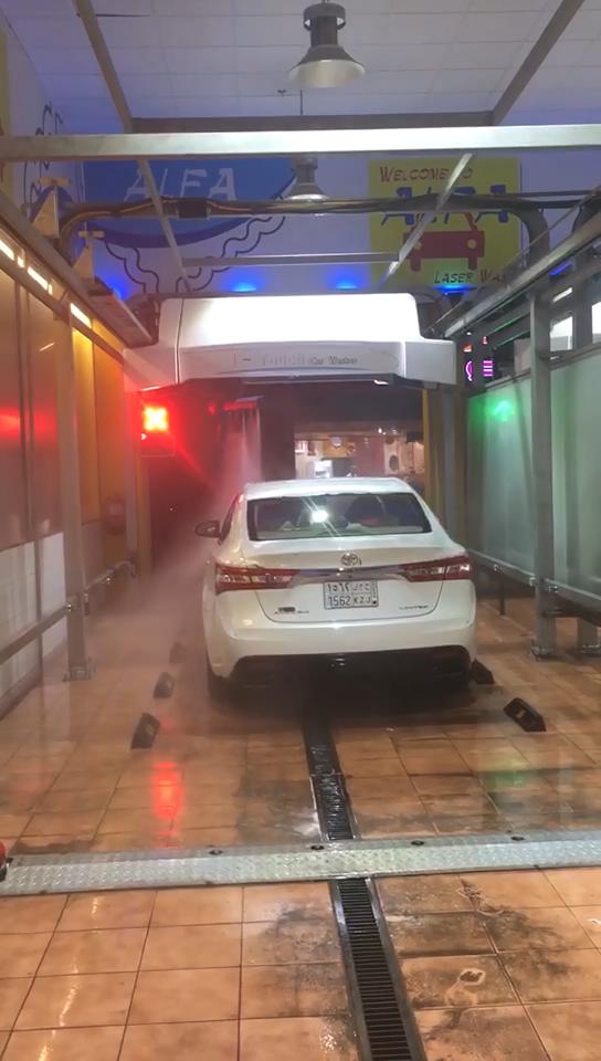 Touchless Car Wash Machine